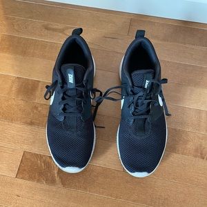 Nike Men’s golf shoes